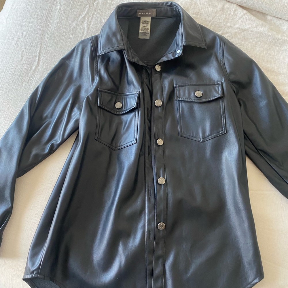 Button snap leather jacket